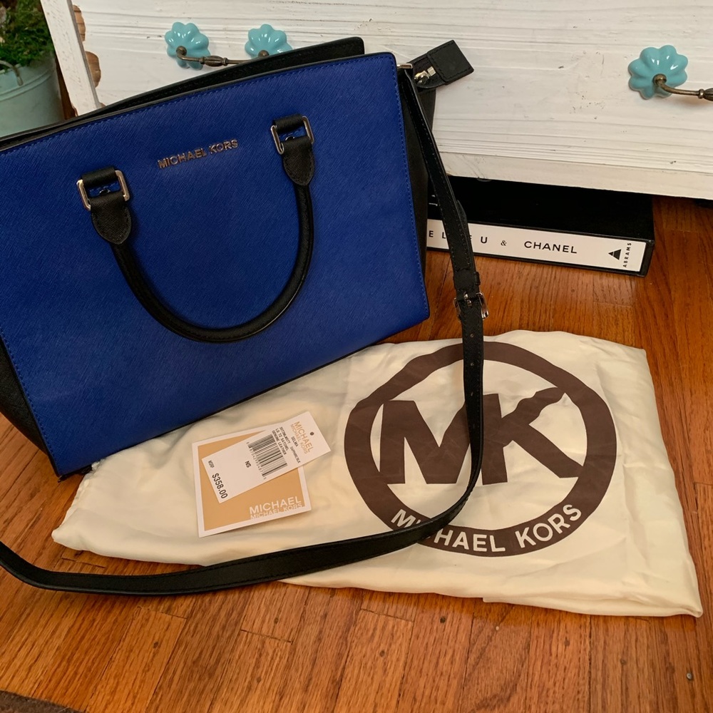 EUC Michael Kors leather satchel handbag